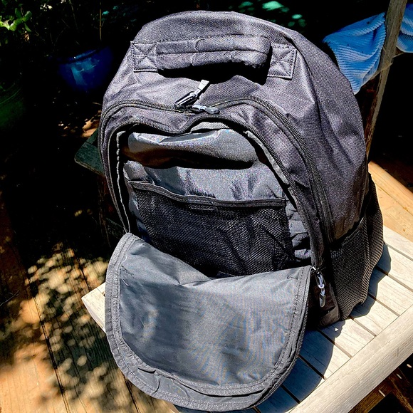 Deluxe Skater Backpack with side pockets Black New Boutique
